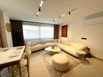 Didim Efeler Mahallesi’nde Butik Site İçerisinde Full Eşyalı Akıllı Tripleks 3+1 Villa