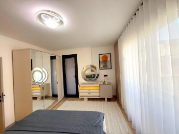 Didim Efeler Mahallesi’nde Butik Site İçerisinde Full Eşyalı Akıllı Tripleks 3+1 Villa