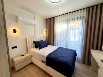 Didim Efeler Mahallesi’nde Butik Site İçerisinde Full Eşyalı Akıllı Tripleks 3+1 Villa