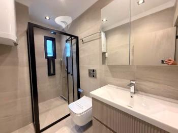 Didim Efeler Mahallesi’nde Butik Site İçerisinde Full Eşyalı Akıllı Tripleks 3+1 Villa