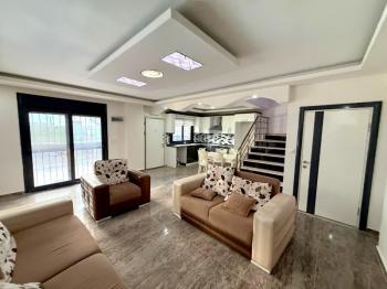 Didim Efeler’de Müstakil Havuzlu, Teraslı, Masrafsız 3+1 Satılık Villa