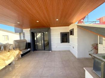 Didim Efeler’de Müstakil Havuzlu, Teraslı, Masrafsız 3+1 Satılık Villa