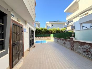 Didim Efeler’de Müstakil Havuzlu, Teraslı, Masrafsız 3+1 Satılık Villa