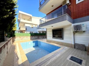 Didim Efeler’de Müstakil Havuzlu, Teraslı, Masrafsız 3+1 Satılık Villa