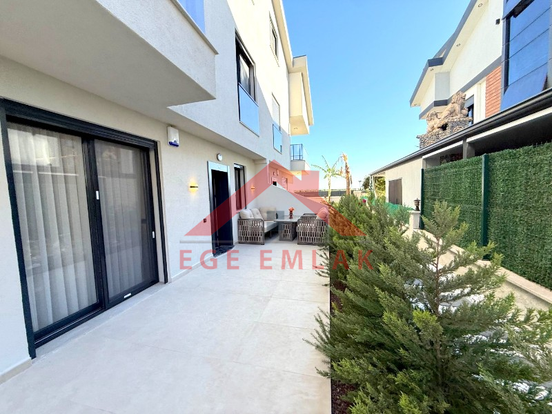 Didim Efeler Mahallesi’nde Butik Site İçerisinde Full Eşyalı Akıllı Tripleks 3+1 Villa