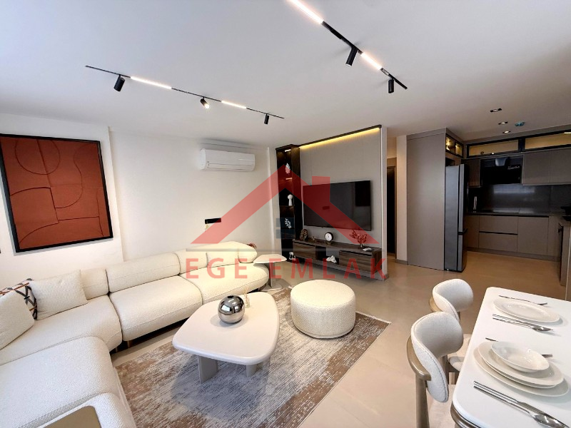 Didim Efeler Mahallesi’nde Butik Site İçerisinde Full Eşyalı Akıllı Tripleks 3+1 Villa