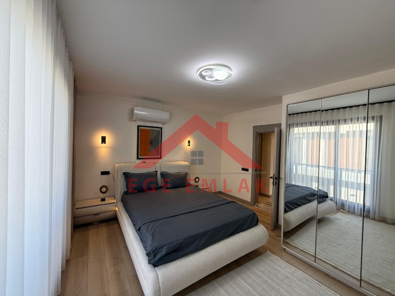 Didim Efeler Mahallesi’nde Butik Site İçerisinde Full Eşyalı Akıllı Tripleks 3+1 Villa
