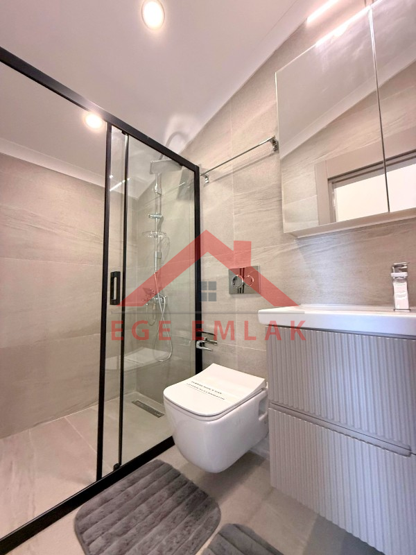 Didim Efeler Mahallesi’nde Butik Site İçerisinde Full Eşyalı Akıllı Tripleks 3+1 Villa