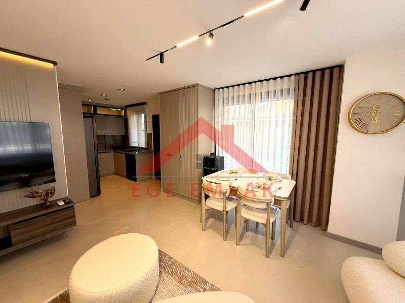Didim Efeler Mahallesi’nde Butik Site İçerisinde Full Eşyalı Akıllı Tripleks 3+1 Villa