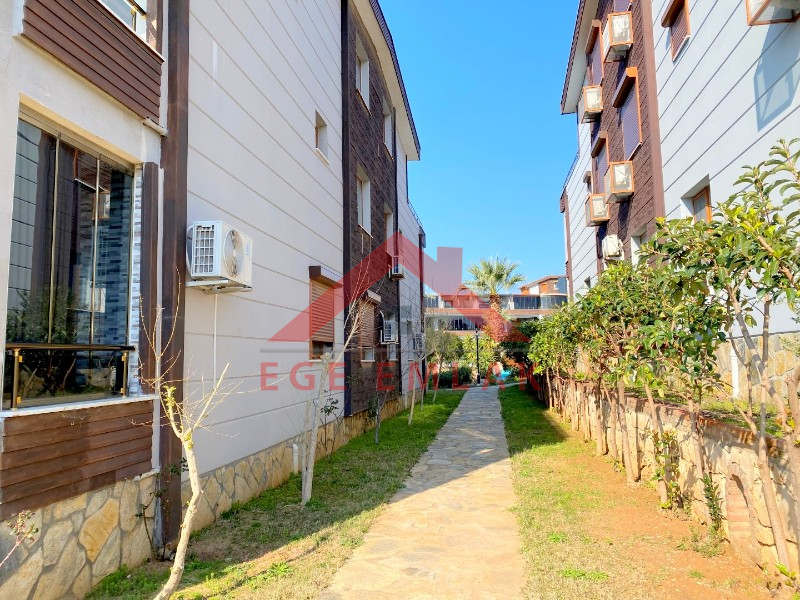 Didim Hisar Mahallesi Gümüşevler 4 Sitesinde 3+1 Dubleks