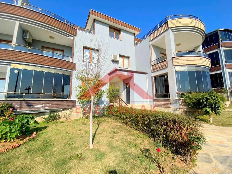 Didim Hisar Mahallesi Gümüşevler 4 Sitesinde 3+1 Dubleks