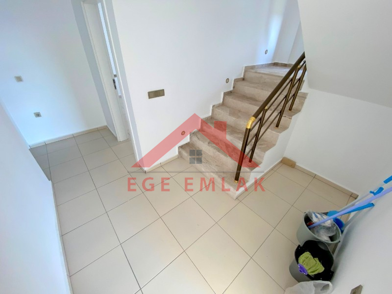 Didim Hisar Mahallesi Gümüşevler 4 Sitesinde 3+1 Dubleks