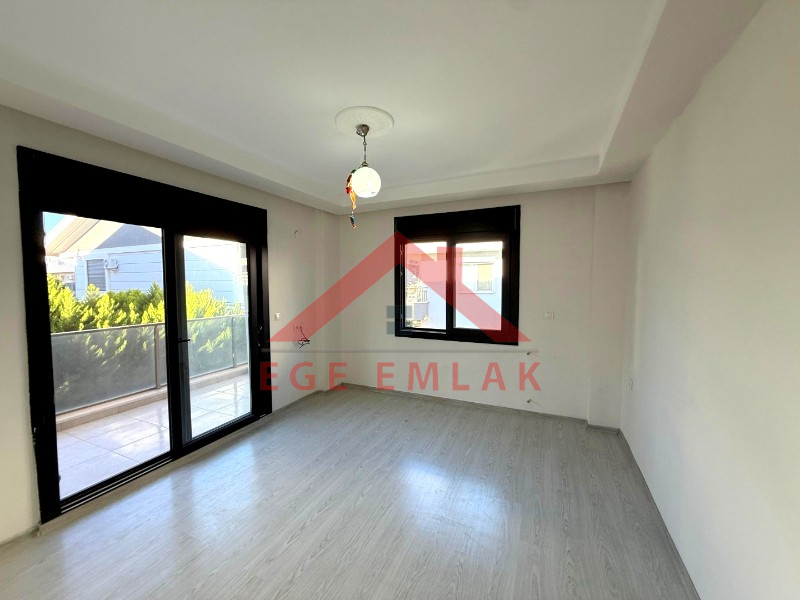 Didim Efeler’de Müstakil Havuzlu, Teraslı, Masrafsız 3+1 Satılık Villa