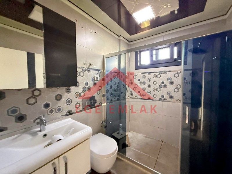 Didim Efeler’de Müstakil Havuzlu, Teraslı, Masrafsız 3+1 Satılık Villa