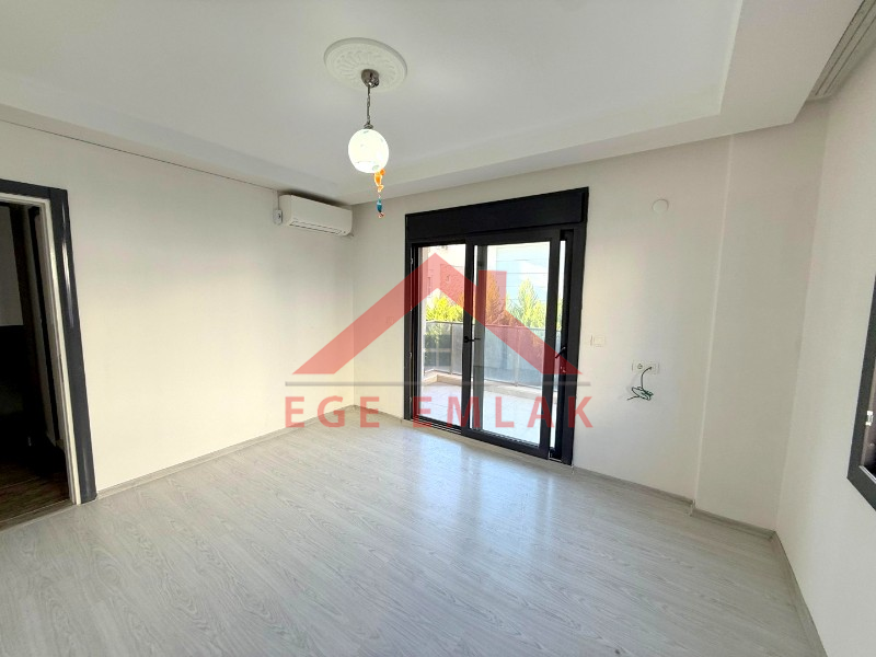 Didim Efeler’de Müstakil Havuzlu, Teraslı, Masrafsız 3+1 Satılık Villa