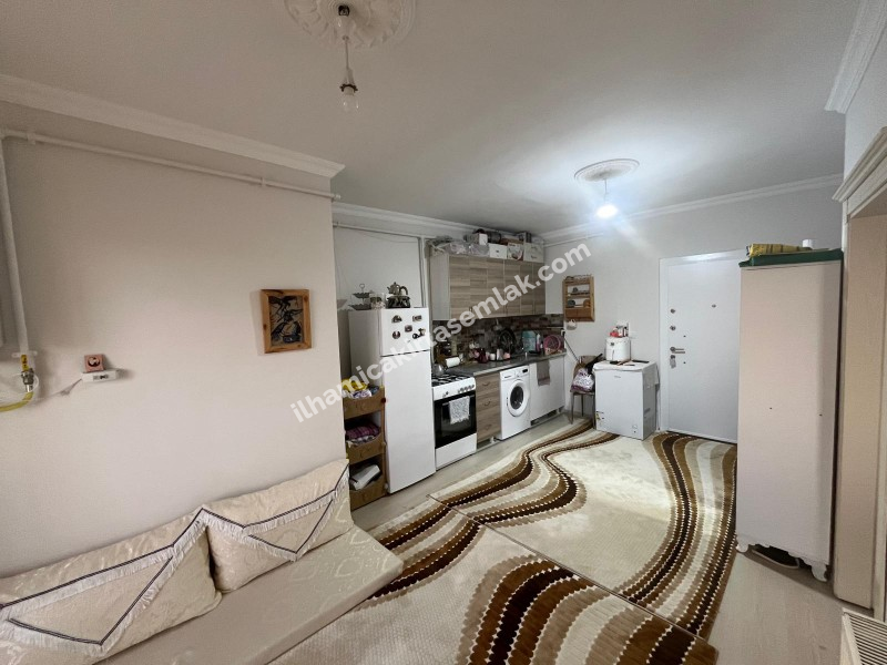 VALİ MİTHAT BEY MAHALLESİNDE 1+1 SATILIK DAİRE