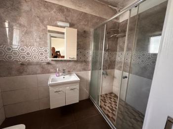 GÖNYELİDE ZEMİNKAT BAHÇELİ KİRALIK 3+1 EŞYALI DAİRE 