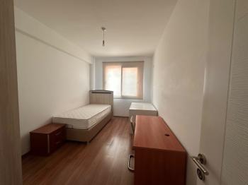 GÖNYELİDE ZEMİNKAT BAHÇELİ KİRALIK 3+1 EŞYALI DAİRE 