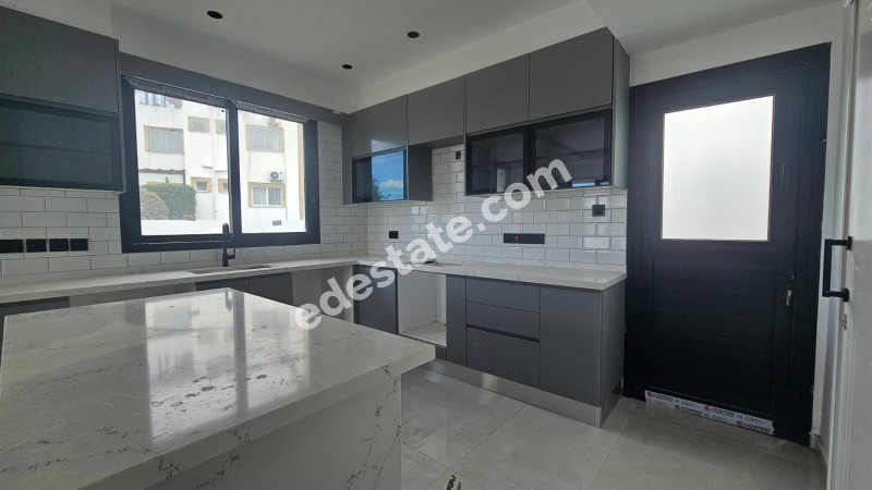 Girne Lapta Bölgesinde YENİ SATILIK 2+1  VİLLA 