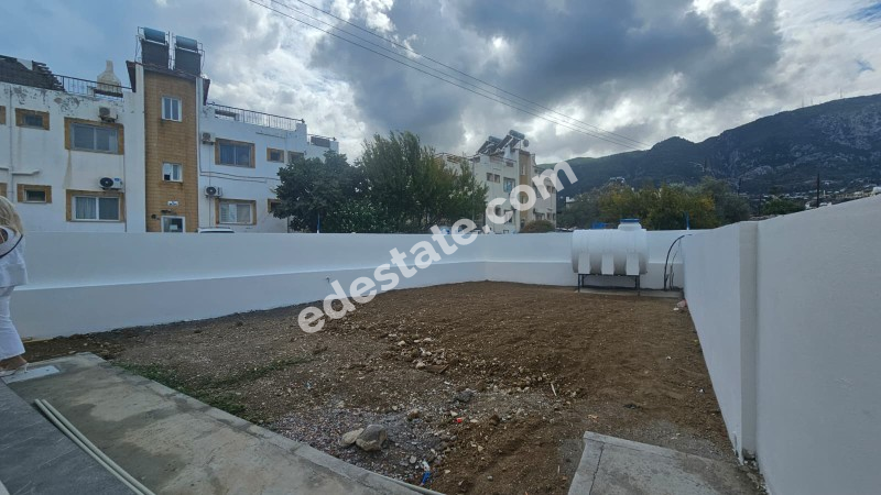 Girne Lapta Bölgesinde YENİ SATILIK 2+1  VİLLA 