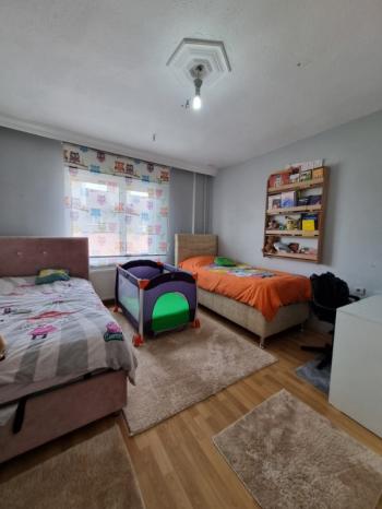 AFYON ÜÇOK EMLAK UYDUKENT ZAFER SİT. SATILIK 3+1 / 110m² / 4. KAT / KAT KİLERİ / E. BANYOSU 