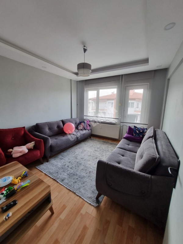 AFYON ÜÇOK EMLAK UYDUKENT ZAFER SİT. SATILIK 3+1 / 110m² / 4. KAT / KAT KİLERİ / E. BANYOSU 