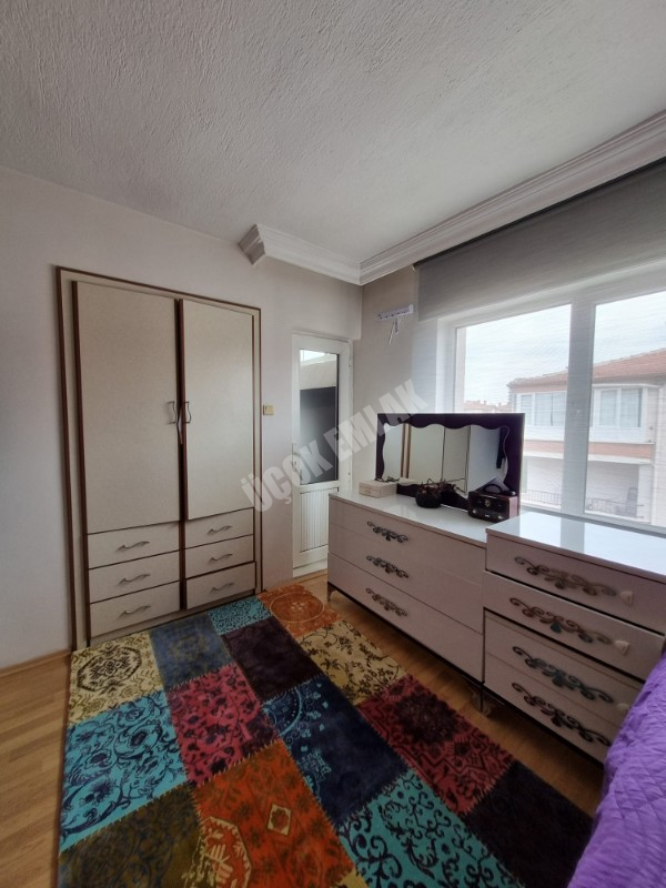 AFYON ÜÇOK EMLAK UYDUKENT ZAFER SİT. SATILIK 3+1 / 110m² / 4. KAT / KAT KİLERİ / E. BANYOSU 