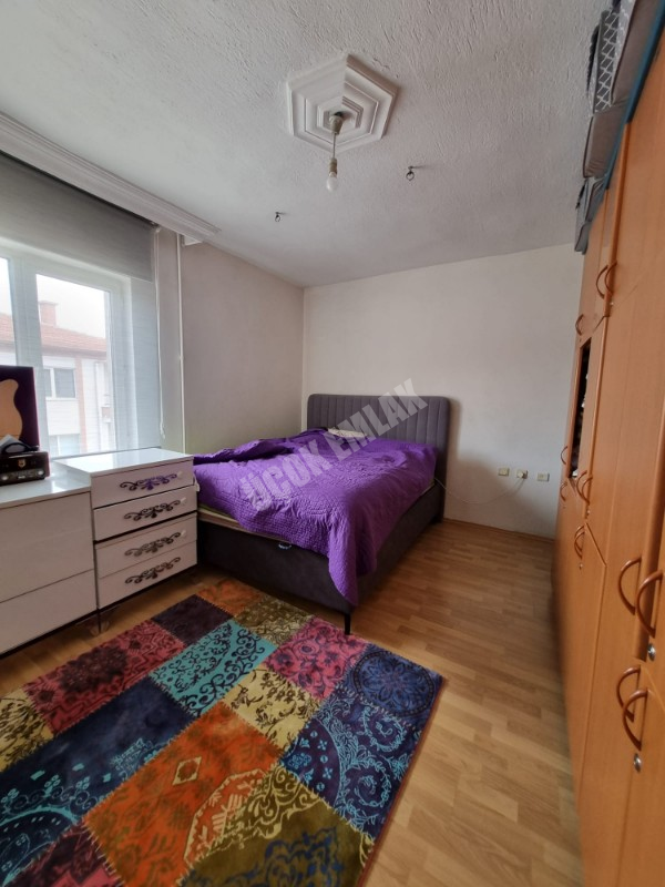 AFYON ÜÇOK EMLAK UYDUKENT ZAFER SİT. SATILIK 3+1 / 110m² / 4. KAT / KAT KİLERİ / E. BANYOSU 