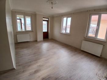 GÜVENAY - ÇORUM ULUKAVAK MAH. VARİNLİ CADDESİNDE SATILIK DUBLEKS DAİRE