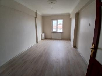 GÜVENAY - ÇORUM ULUKAVAK MAH. VARİNLİ CADDESİNDE SATILIK DUBLEKS DAİRE