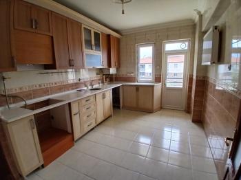 GÜVENAY - ÇORUM VARİNLİ CADDESİ ÜZERİNDE KİRALIK DUBLEKS DAİRE