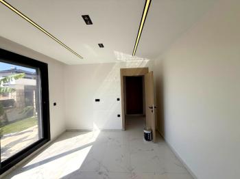 Didim Seyrantepede 645 M2 Arsa Üzerinde Satılık 4+1 Villa