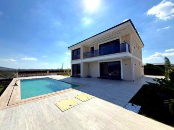 Didim Seyrantepede 645 M2 Arsa Üzerinde Satılık 4+1 Villa