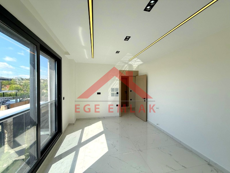 Didim Seyrantepede 645 M2 Arsa Üzerinde Satılık 4+1 Villa