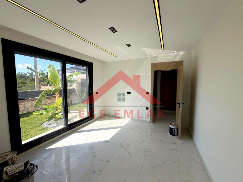 Didim Seyrantepede 645 M2 Arsa Üzerinde Satılık 4+1 Villa
