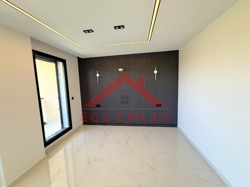 Didim Seyrantepede 645 M2 Arsa Üzerinde Satılık 4+1 Villa