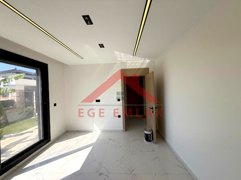 Didim Seyrantepede 645 M2 Arsa Üzerinde Satılık 4+1 Villa