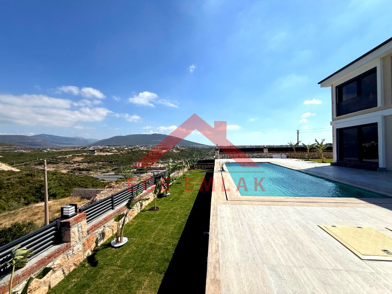 Didim Seyrantepede 645 M2 Arsa Üzerinde Satılık 4+1 Villa