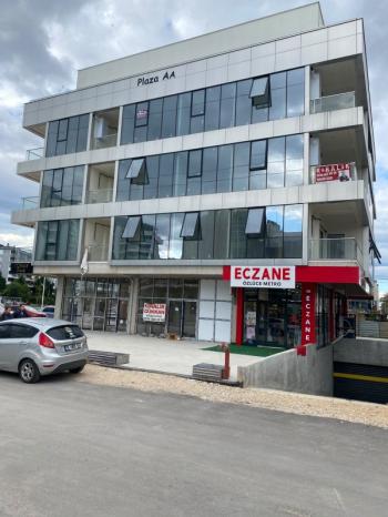 ARTI'DAN ÖZLÜCE METRO DURAĞINA CEPHE AA PLAZA'DA 1+1 OFİS