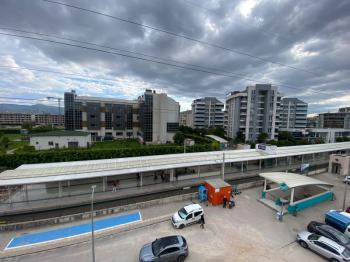 ARTI'DAN ÖZLÜCE METRO DURAĞINA CEPHE AA PLAZA'DA 1+1 OFİS