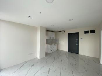 ARTI'DAN ÖZLÜCE METRO DURAĞINA CEPHE AA PLAZA'DA 1+1 OFİS