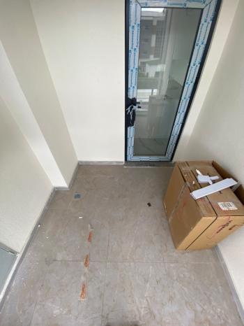 ARTI'DAN ÖZLÜCE METRO DURAĞINA CEPHE AA PLAZA'DA 1+1 OFİS