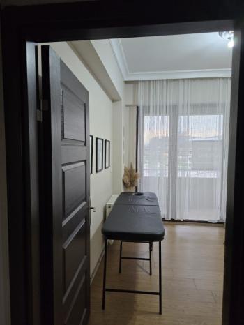 ARTI'DAN ÖZLÜCE'DE CADDEYE CEPHE 3+1 HOMEOFFİCE
