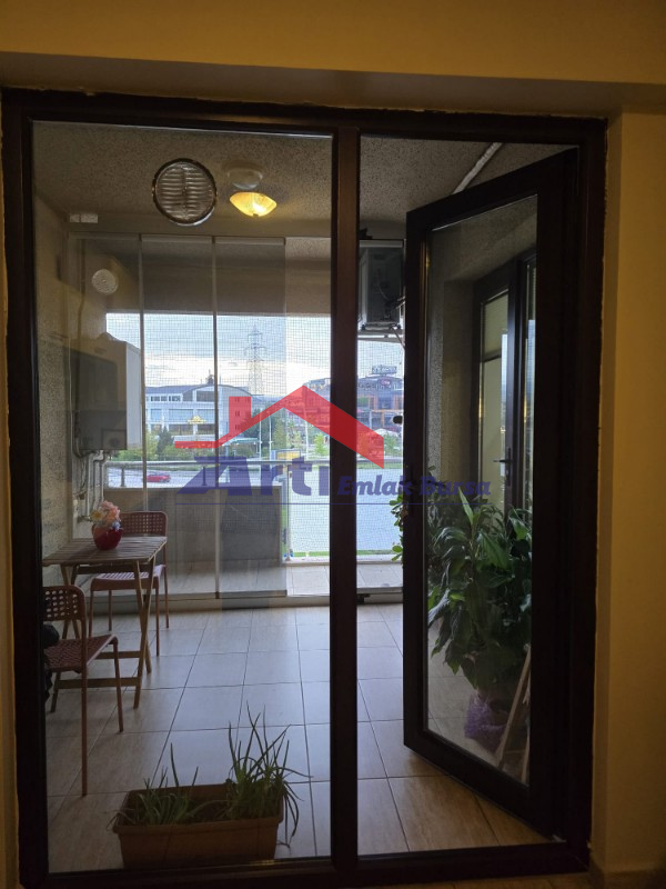 ARTI'DAN ÖZLÜCE'DE CADDEYE CEPHE 3+1 HOMEOFFİCE
