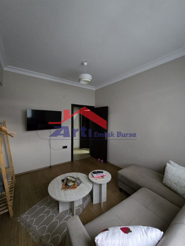 ARTI'DAN ÖZLÜCE'DE CADDEYE CEPHE 3+1 HOMEOFFİCE