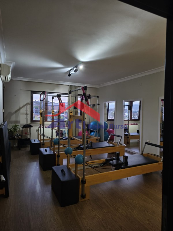 ARTI'DAN ÖZLÜCE'DE CADDEYE CEPHE 3+1 HOMEOFFİCE