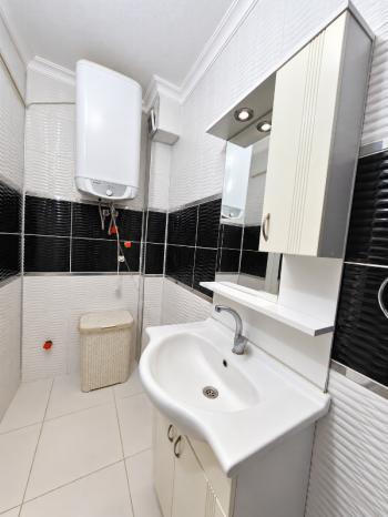 Didim Yeni Mahalle Deniz Evleri'nde Park Cepheli Geniş Balkonlu 2+1 Satılık Daire