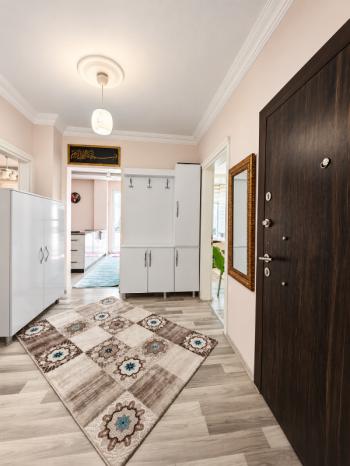 Didim Yeni Mahalle Deniz Evleri'nde Park Cepheli Geniş Balkonlu 2+1 Satılık Daire