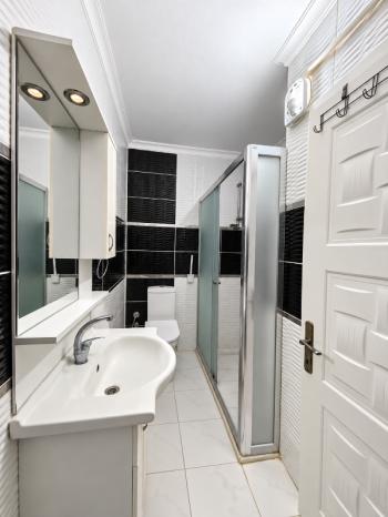 Didim Yeni Mahalle Deniz Evleri'nde Park Cepheli Geniş Balkonlu 2+1 Satılık Daire