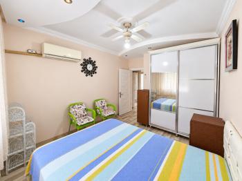 Didim Yeni Mahalle Deniz Evleri'nde Park Cepheli Geniş Balkonlu 2+1 Satılık Daire